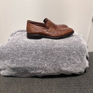 Johnston & Murphy Tan Leather Slip-On Loafers